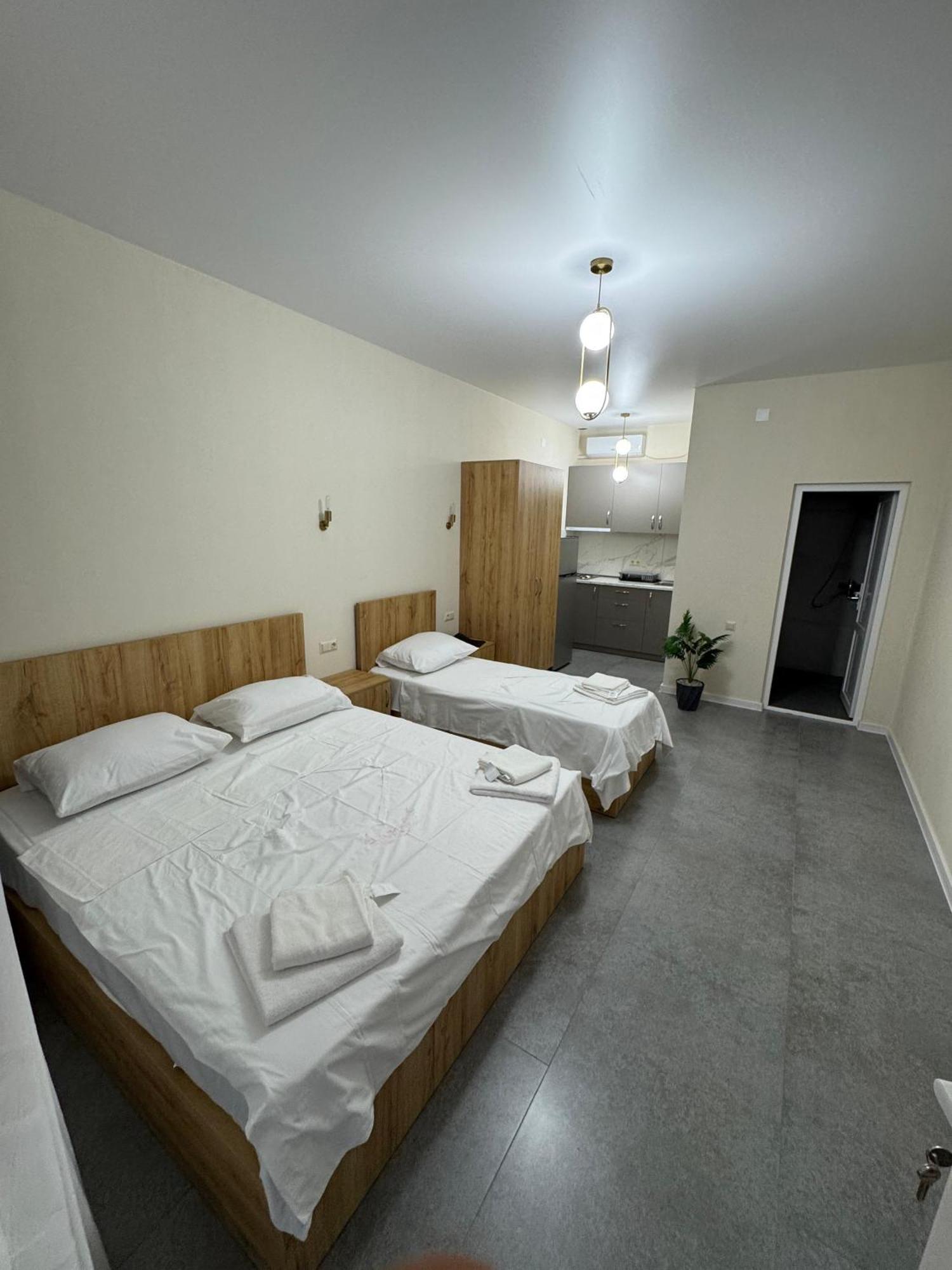 Nira Hotel Gonio Buitenkant foto